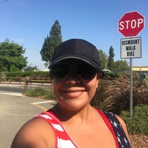 Meet your Posher, Alejandra